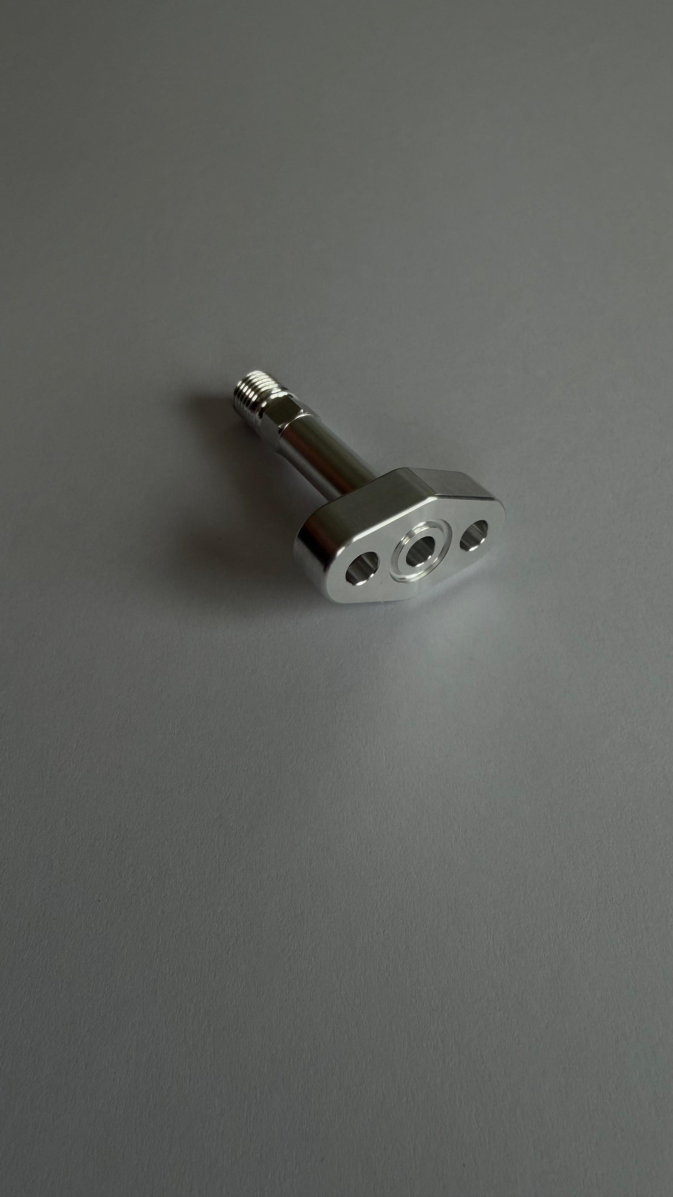 Turbo Oil Feed Flange G4KH & G4FJ